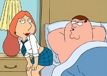 Lois Griffin de colegiala despierta a Peter con una profunda mamada